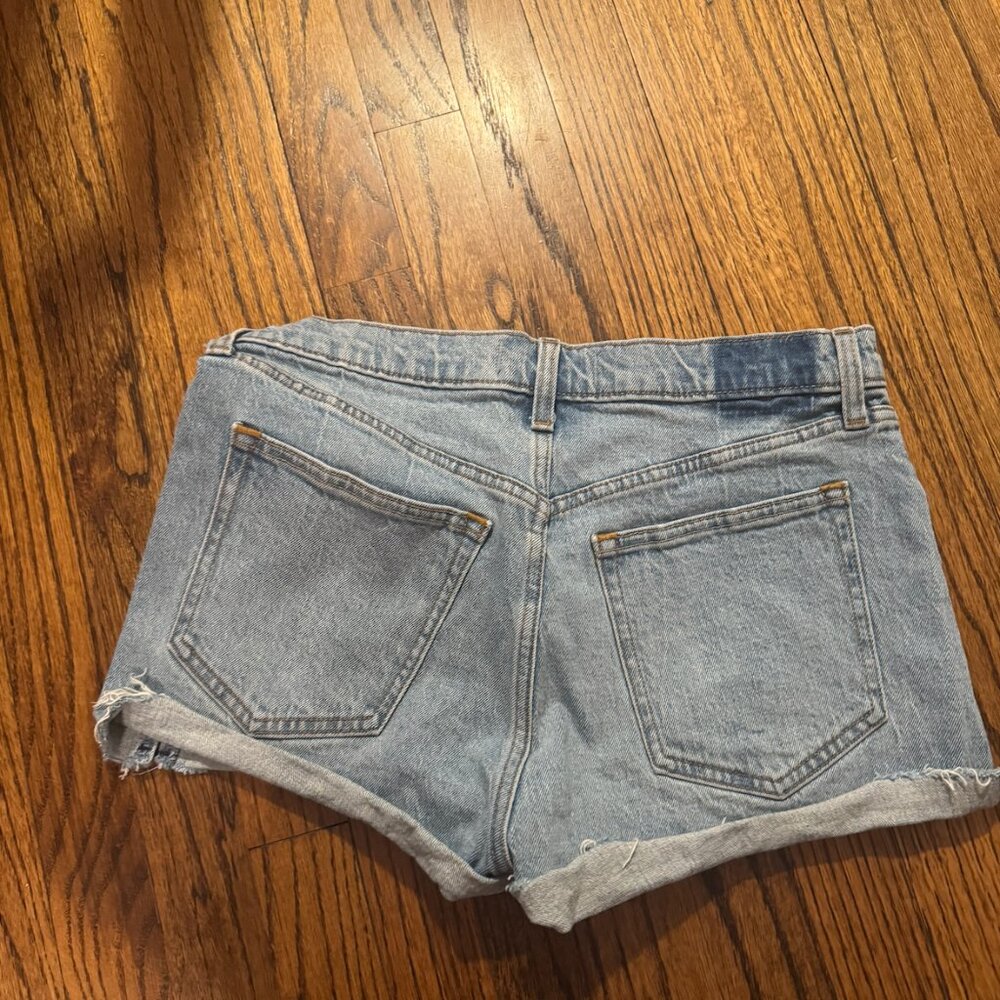 Abercrombie High Rise Mom Short - Picture 2 of 3